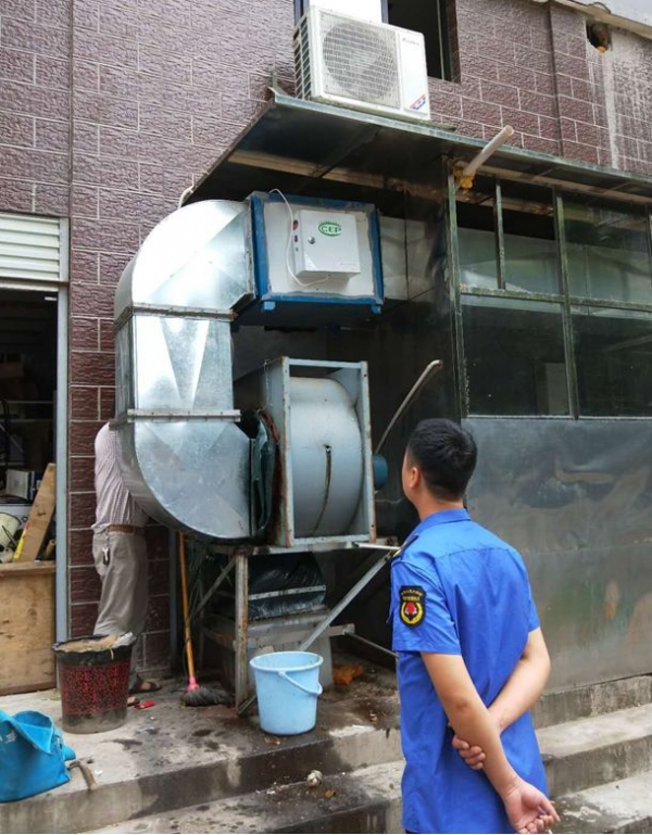 湘潭经开区：餐饮业油烟净化整治见成效