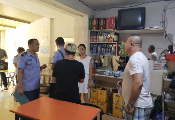 通化市东昌区团结街力推餐饮业油烟整治专项行动