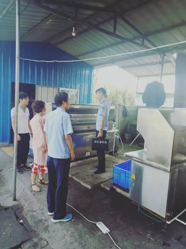 兴平城区夜市烧烤油烟专项治理成效显著