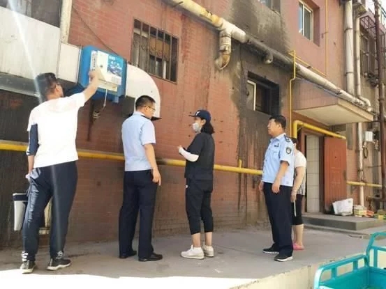 乌达区整治餐饮服务单位油烟
