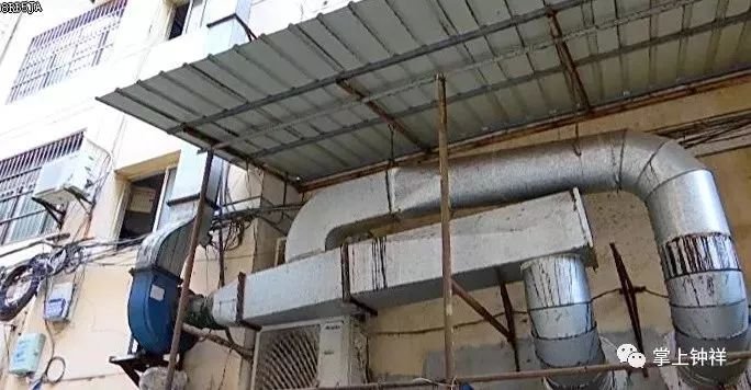 钟祥市三餐馆油烟噪音扰民 城管局责令整改拆除
