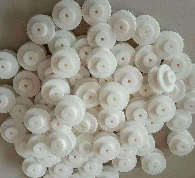 绝缘子在油烟净化器中的作用
