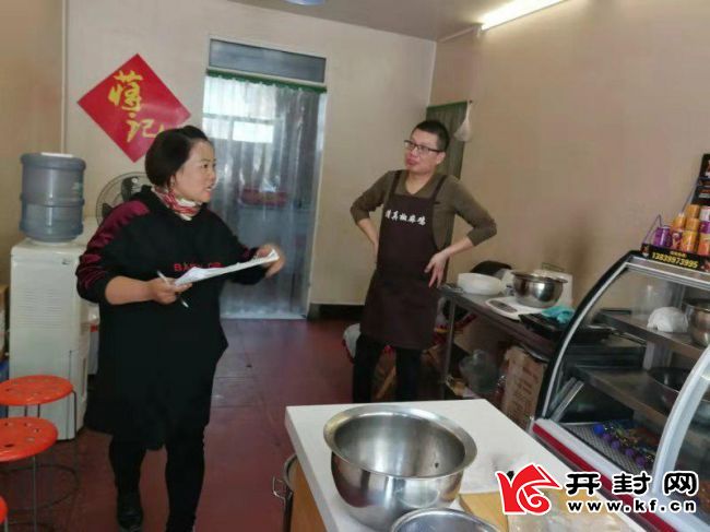 祥和社区加强油烟排放整治营造良好生活环境