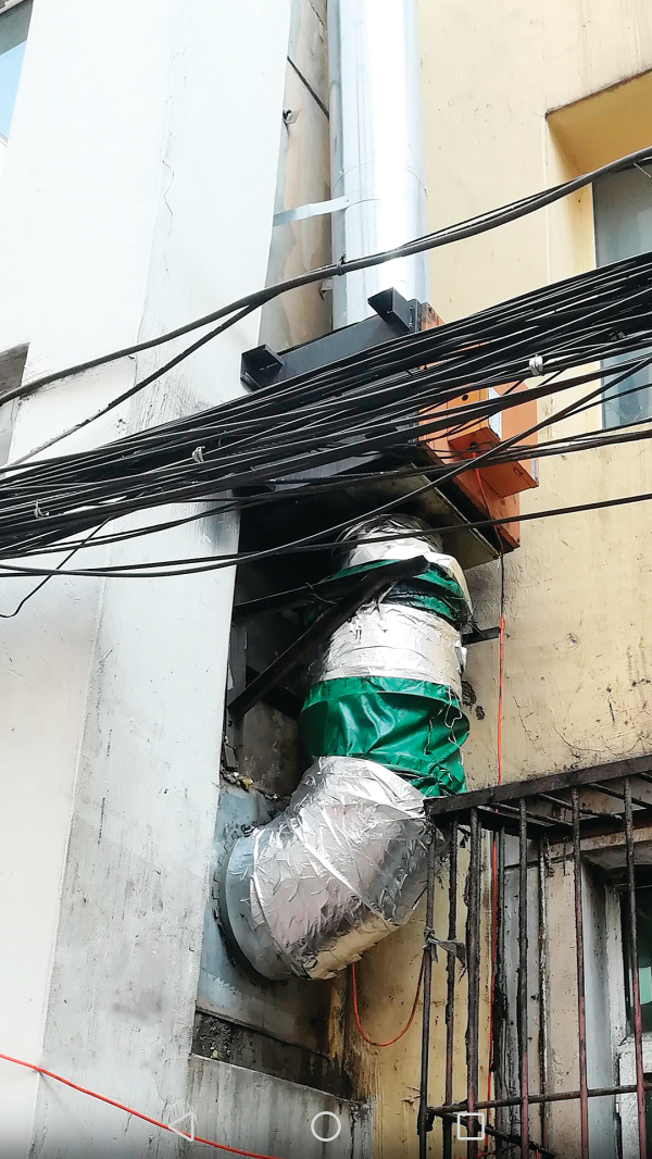 江城市城市管理执法第二支队治理饭店油烟扰民