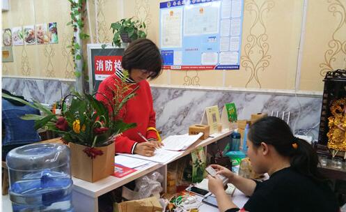 奎文区广文街道文化路社区启动餐饮服务企业油烟净化设备排查
