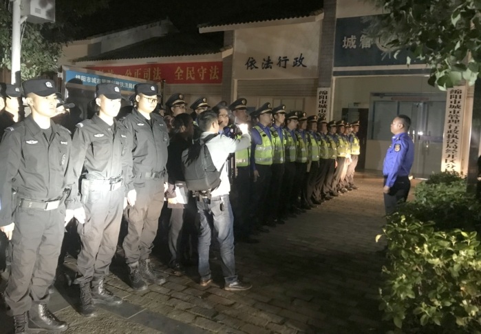 绵阳市经开区多部门部门联动共治餐饮油烟
