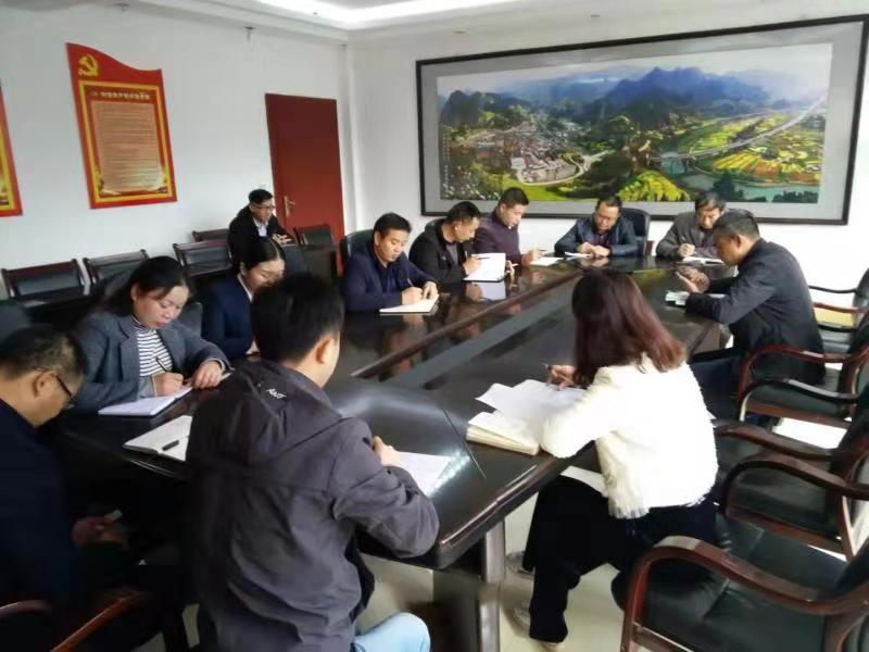 胡家坝镇市场监管所召开机关企事业单位食堂油烟污染治理工作会