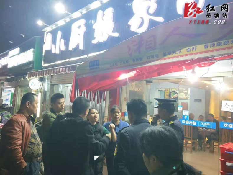 下摄司街道积极开展油烟整治工作
