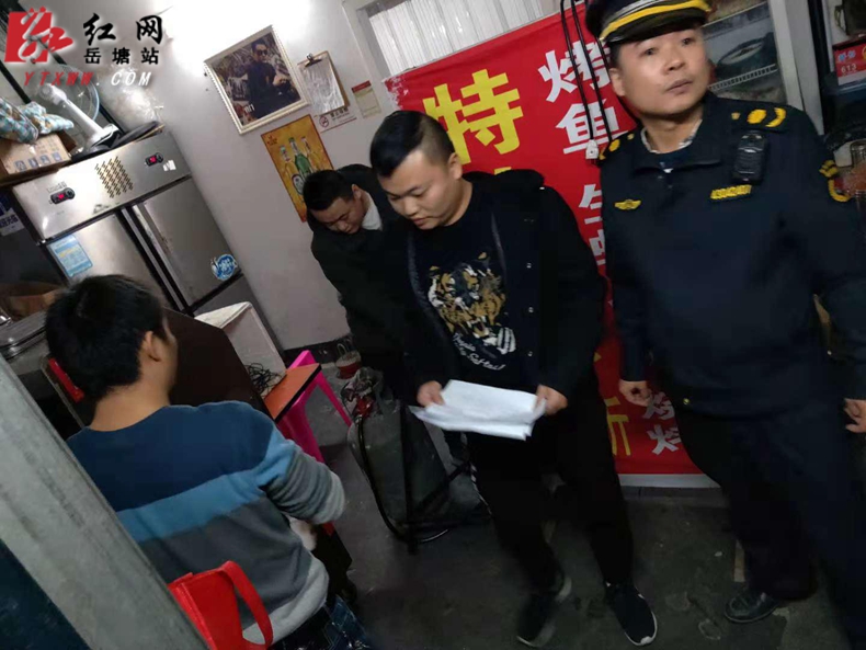 下摄司街道积极开展油烟整治工作