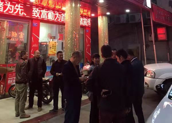 城厢区环保局联合三个街道办事处开展油烟污染整治