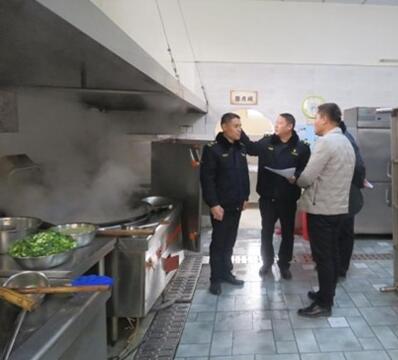 通许县城市管理执法大队开展油烟净化设施安装使用情况检查