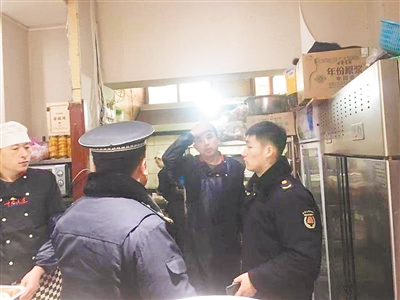 鼓楼区城管局开展油烟治理执法检查