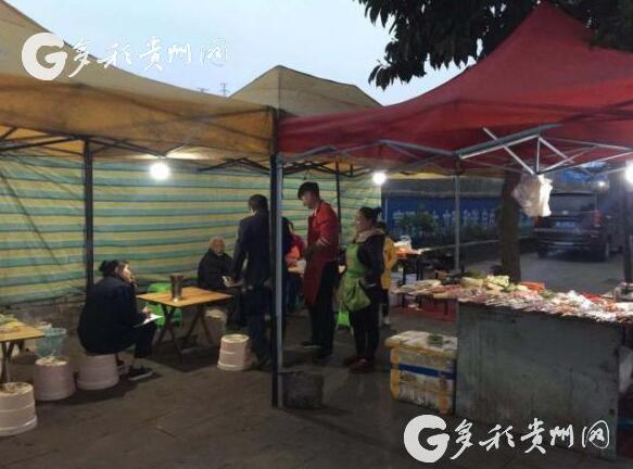 兴义市综合行政执法局下五屯分局开展餐饮油烟排放设施排查