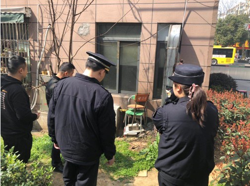 贵池区执法局开展餐饮油烟污染案件“回头看”工作