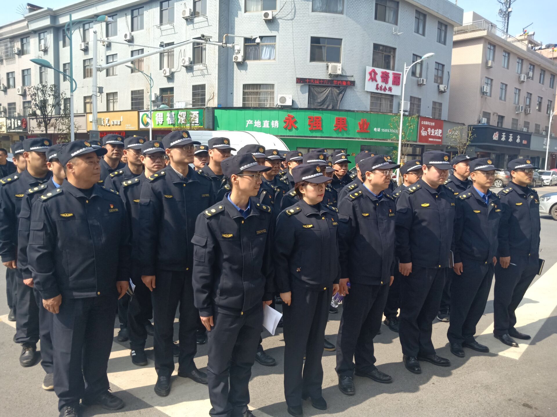 东阳市综合行政执法局组织执法队员开展现场培训