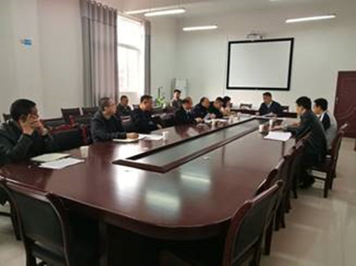 南溪区政府办召开餐饮油烟设施整治工作会