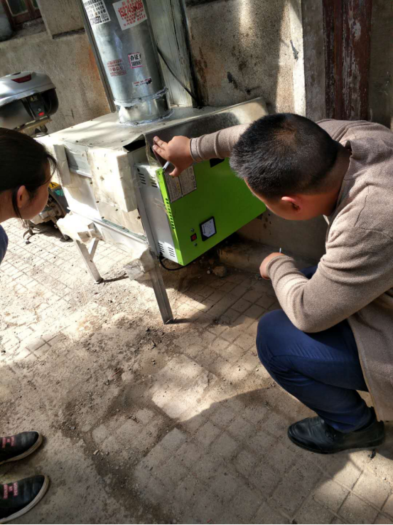 鹤城区城北街道办事处召油烟整治工作调度会
