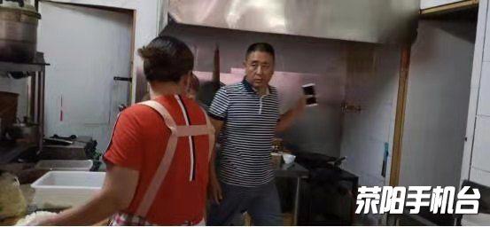 崔庙镇发挥“路长制” 整治沿街门店餐饮油烟