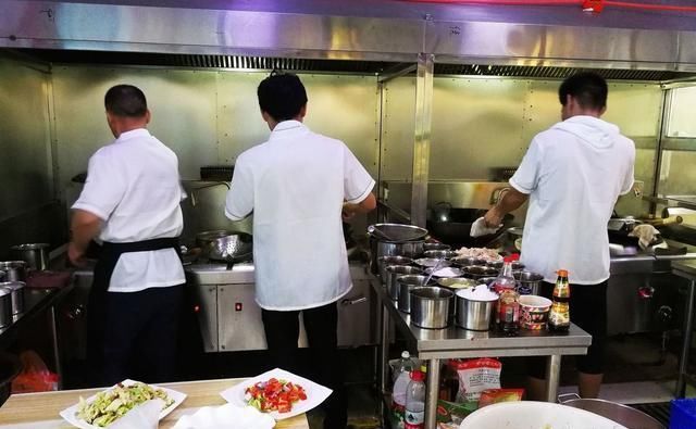 管理部门为什么要求商户安装油烟净化器?