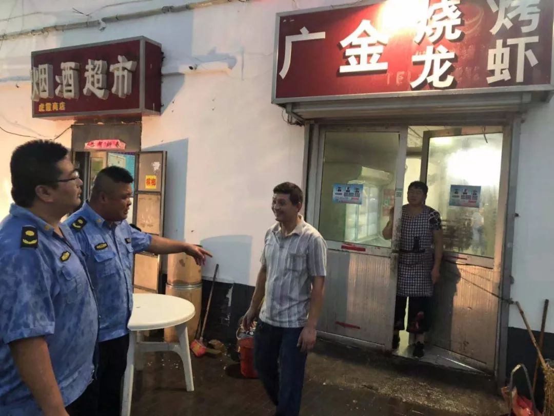 中云街道开展烧烤油烟污染专项整治行动