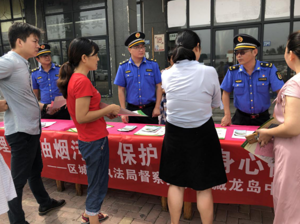江夏区城管开展油烟污染专项整治行动