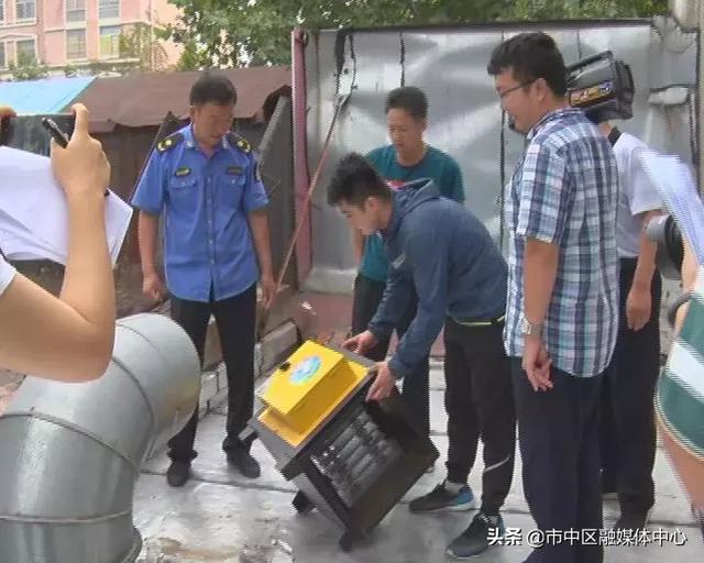 枣庄市市中区各镇街开展油烟污染专项整治行动