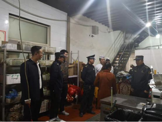 张家湾镇吹响餐饮单位油烟整治工作“集结号”