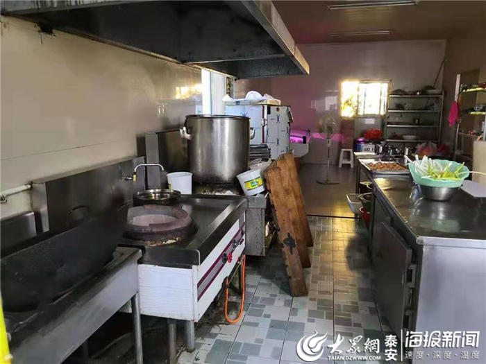 泰安一企业内部食堂违规排放油烟被责令整改并罚款5000元