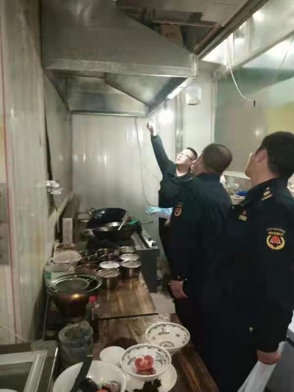 聊城高新区综合行政执法局组织开展突击检查行动