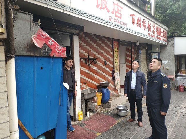 孝肃路街道开展环保综合整治行动