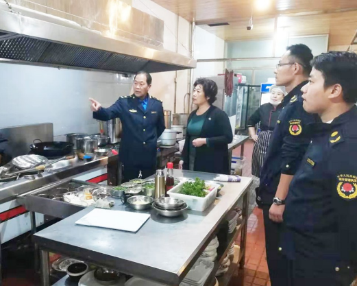 寿光市多部门联合开展环境违法问题夜查行动