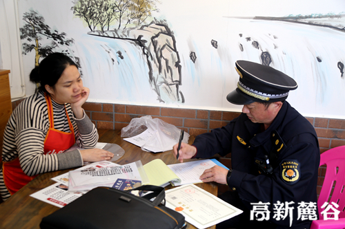 长沙高新区:整治餐饮油烟 净化“呼吸”环境