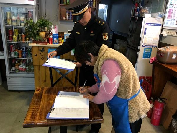 慈溪市全面开展餐饮业油烟污染“双区双清零”集中攻坚行动
