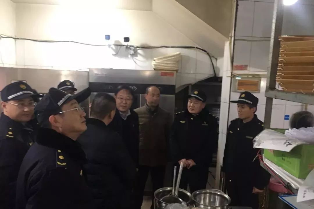 宁阳县开展餐饮门店油烟净化设备全方位检查