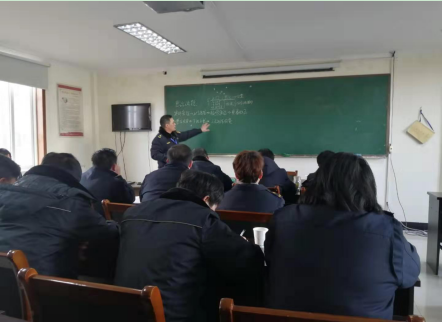阳光社区开展餐饮业油烟治理知识讲座