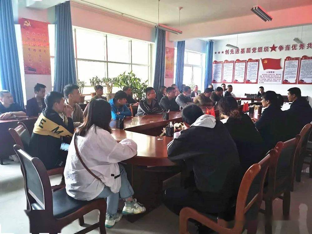 岷阳镇市场监管所召开餐饮业油烟治理行政约谈会