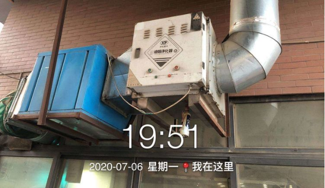 未央湖执法中队检查辖区陕科大周边餐饮单位