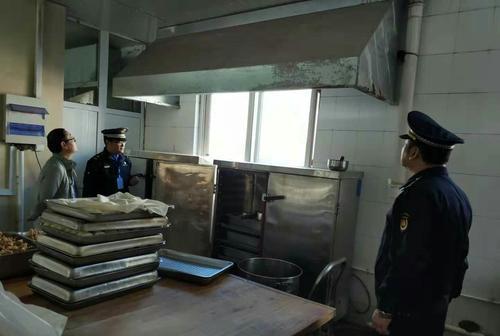 西安市经开区开展餐饮油烟净化器专项检查
