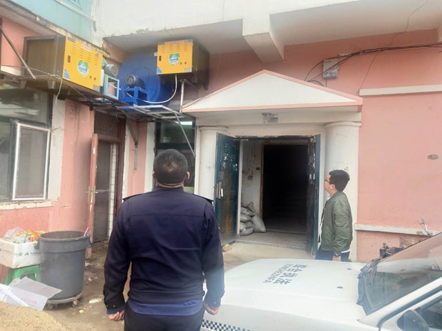 陈旗城市管理综合行政执法局开展餐饮油烟治理工作