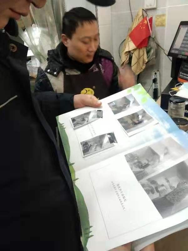 长安城管执法郭杜中队开展辖区清渠街街道3家餐饮单位日常检查