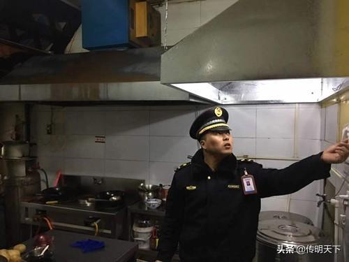 郑州市上街区峡窝镇开展辖区餐饮服务业集中整治