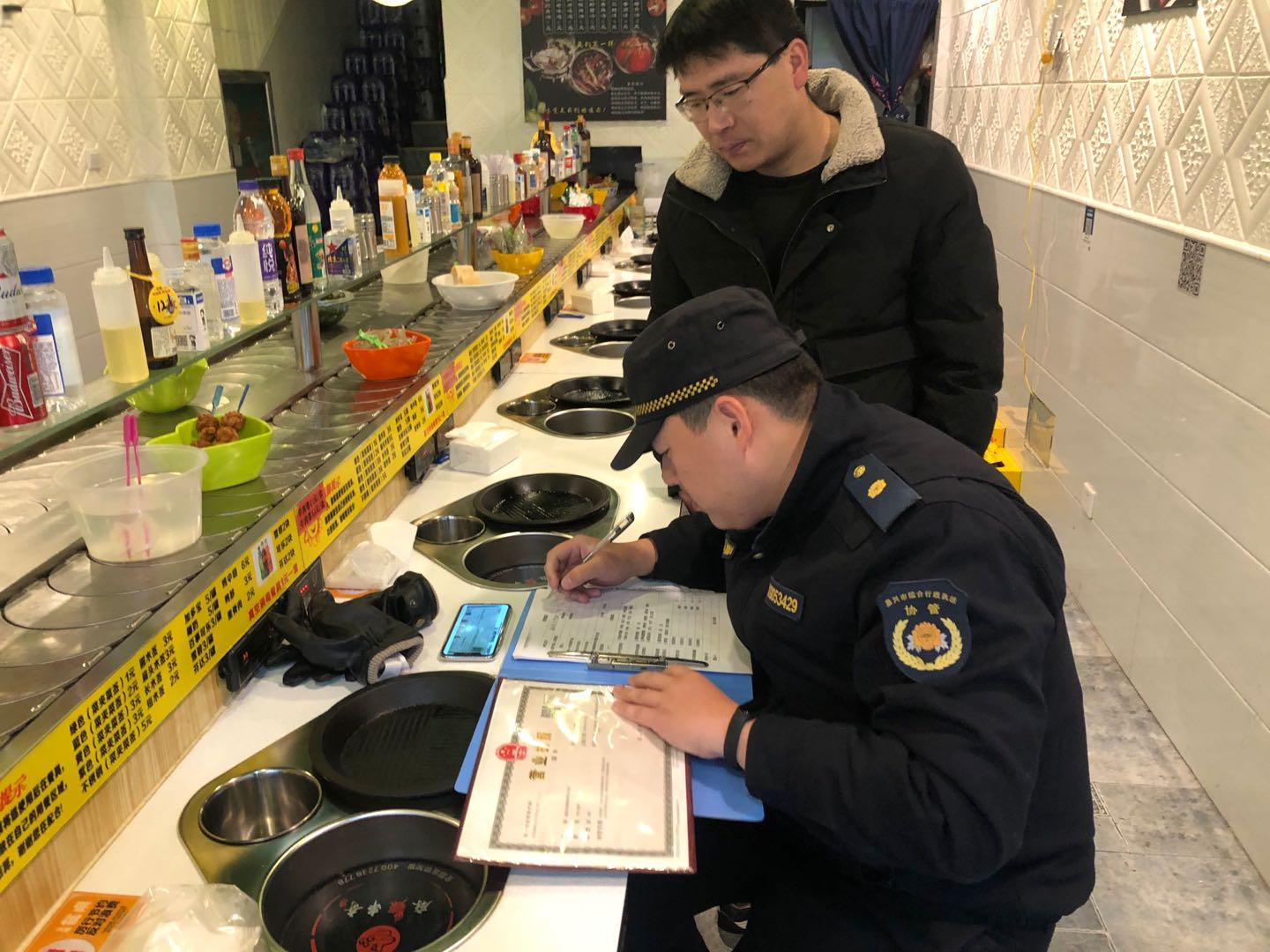 西塘镇开展涉生态领域环境执法行动