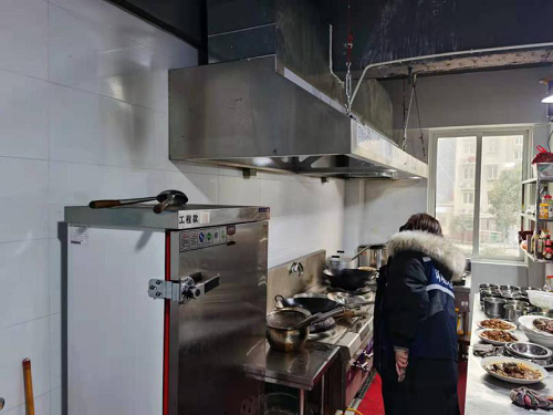 永宁街道环保科三举措加强餐饮单位检查
