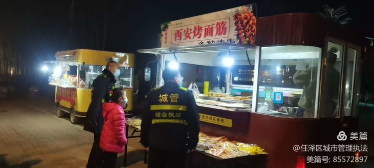 任泽区城管局开展辖区内餐饮商户油烟净化使用情况检查