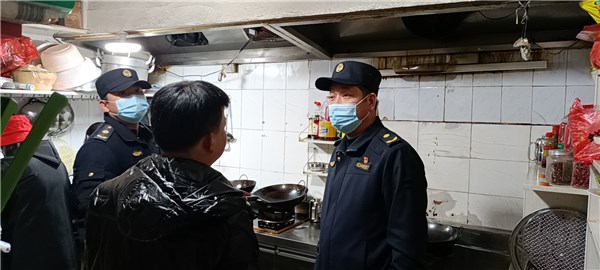 九华山风景区行政执法局开展餐饮油烟专项整治行动