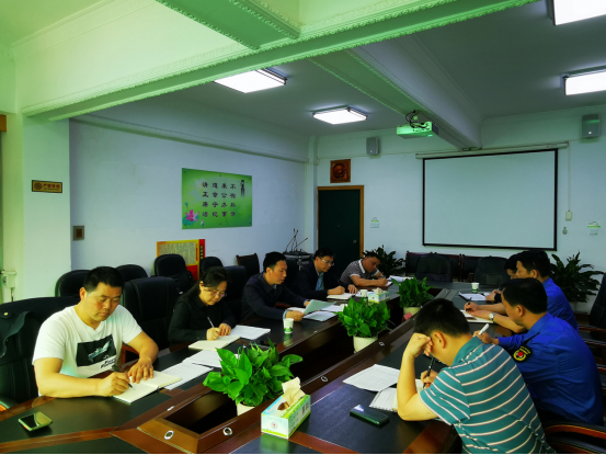 益阳市城管执法局召开餐饮油烟治理工作推进会