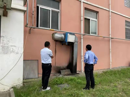 烔炀镇开展餐饮业油烟专项清理整治行动