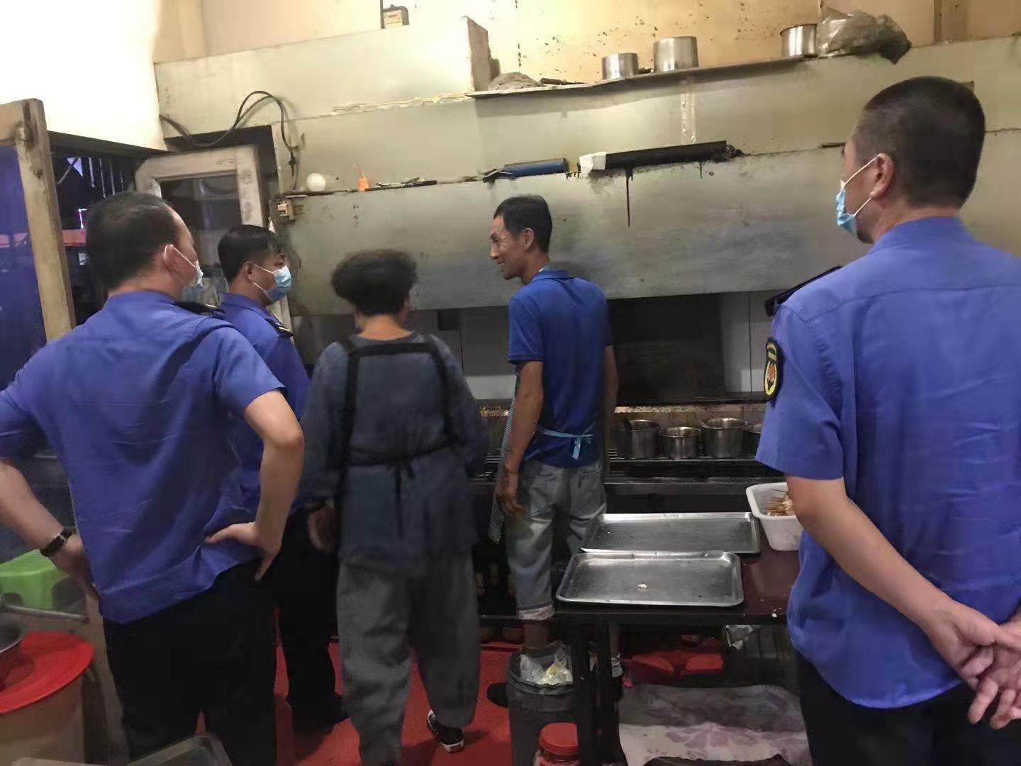 昌黎县开展烧烤门店油烟排放专项治理行动