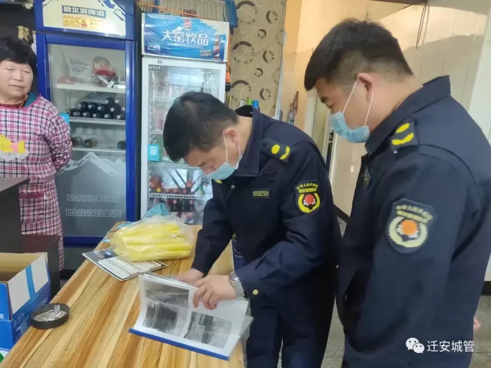 迁安城管局三举措严抓餐饮业油烟整治