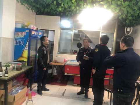 共青城市城管局开展餐饮油烟集中整治